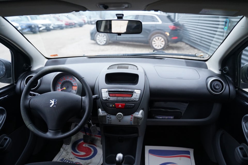 Peugeot 107 1,0 Active 5d