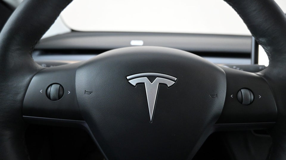 Tesla Model 3 Long Range AWD 4d