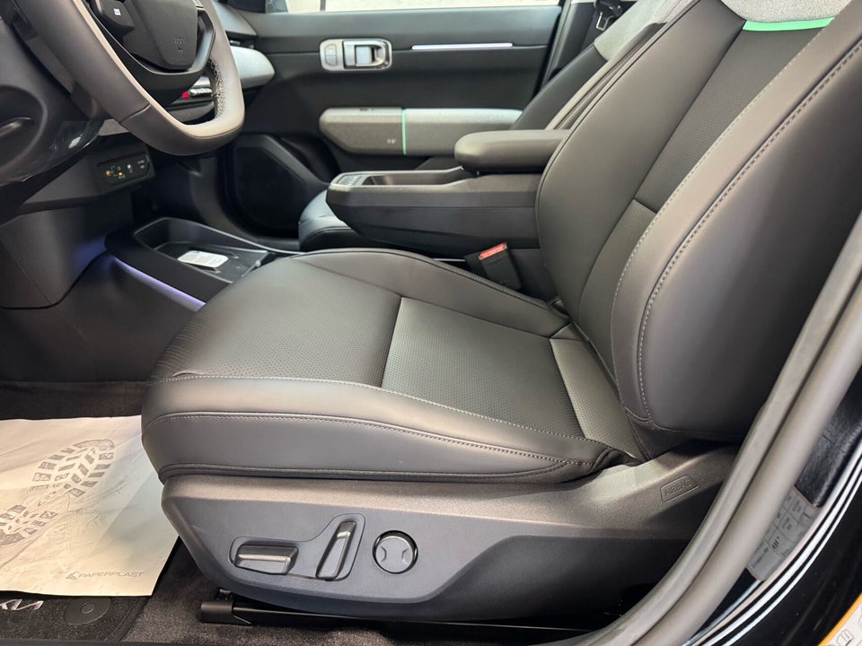Kia EV4 81 Long Range Business Plus Fastback 4d