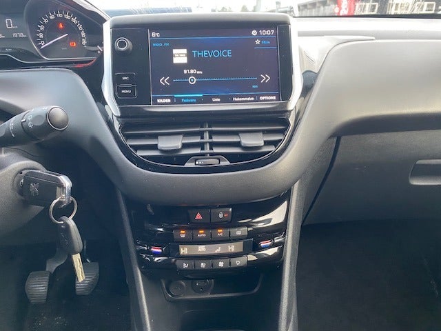 Peugeot 208 1,6 BlueHDi 100 Active 5d