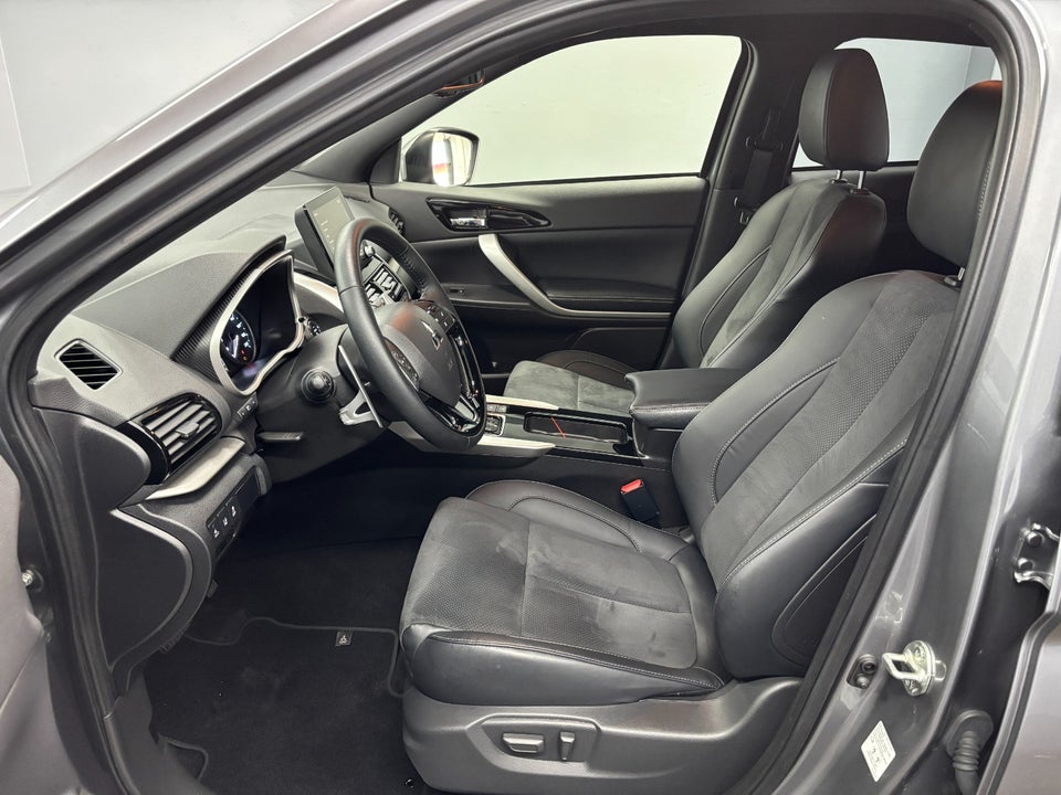 Mitsubishi Eclipse Cross 2,4 PHEV Sport Tech CVT 4WD 5d