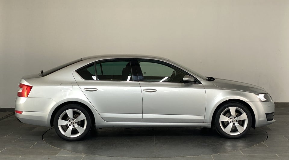 Skoda Octavia 1,4 TSi 140 Elegance DSG 5d