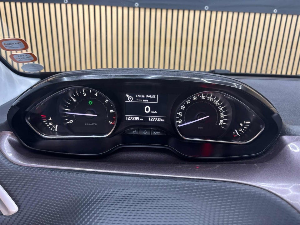 Peugeot 2008 1,2 VTi 82 Access 5d