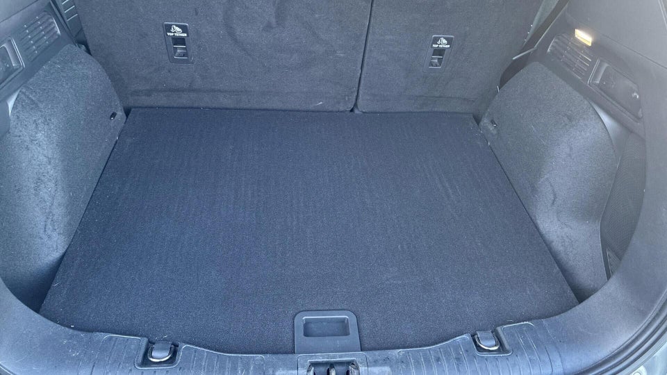 Ford Kuga 2,5 PHEV Vignale CVT 5d