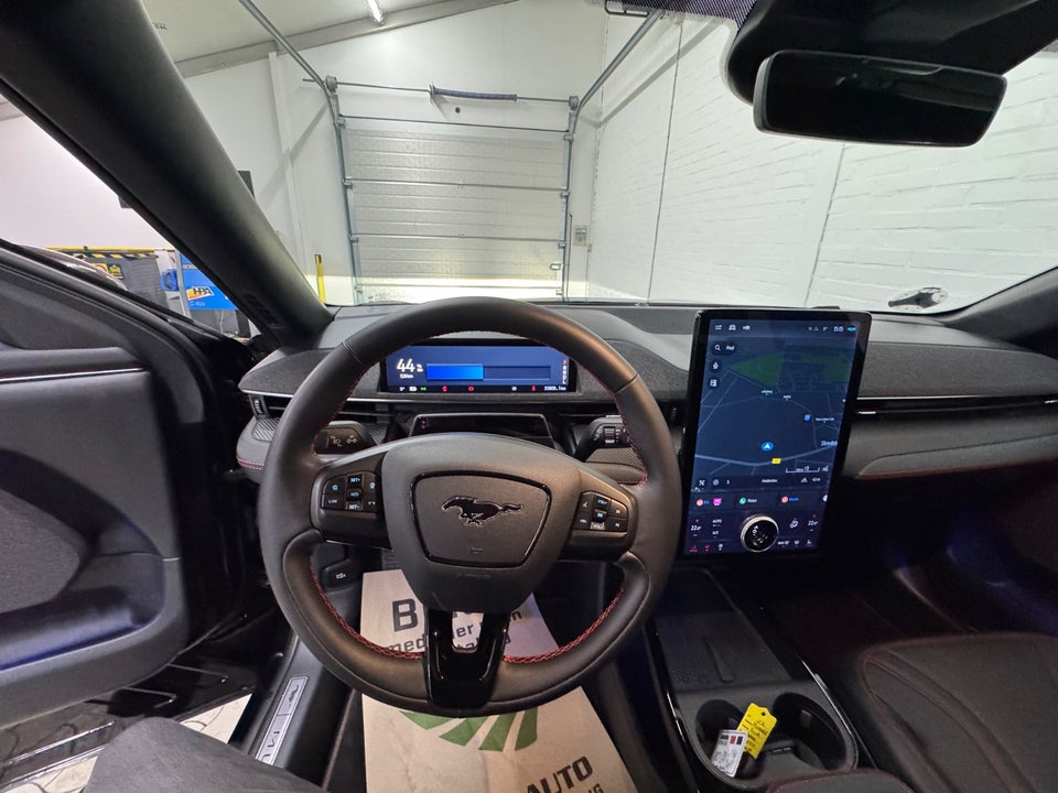 Ford Mustang Mach-E 70 Standard Range AWD 5d