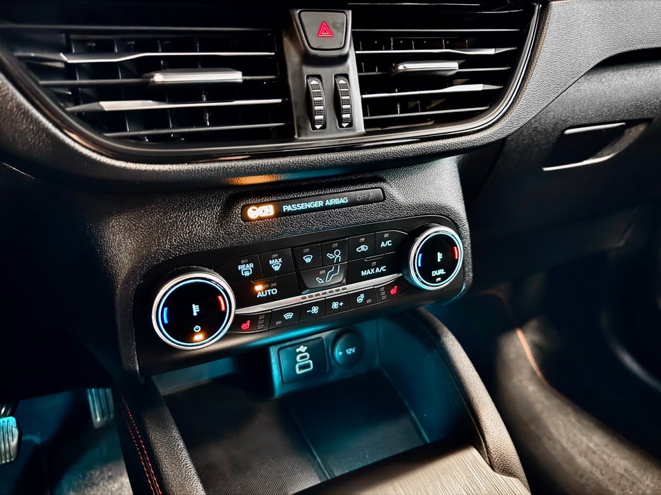 Ford Kuga 2,5 PHEV ST-Line X CVT 5d