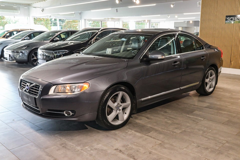 Volvo S80 2,4 D5 205 Summum aut. 4d