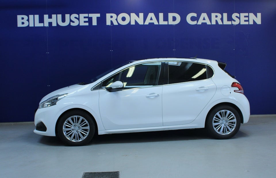 Peugeot 208 1,5 BlueHDi 100 Prestige Sky 5d