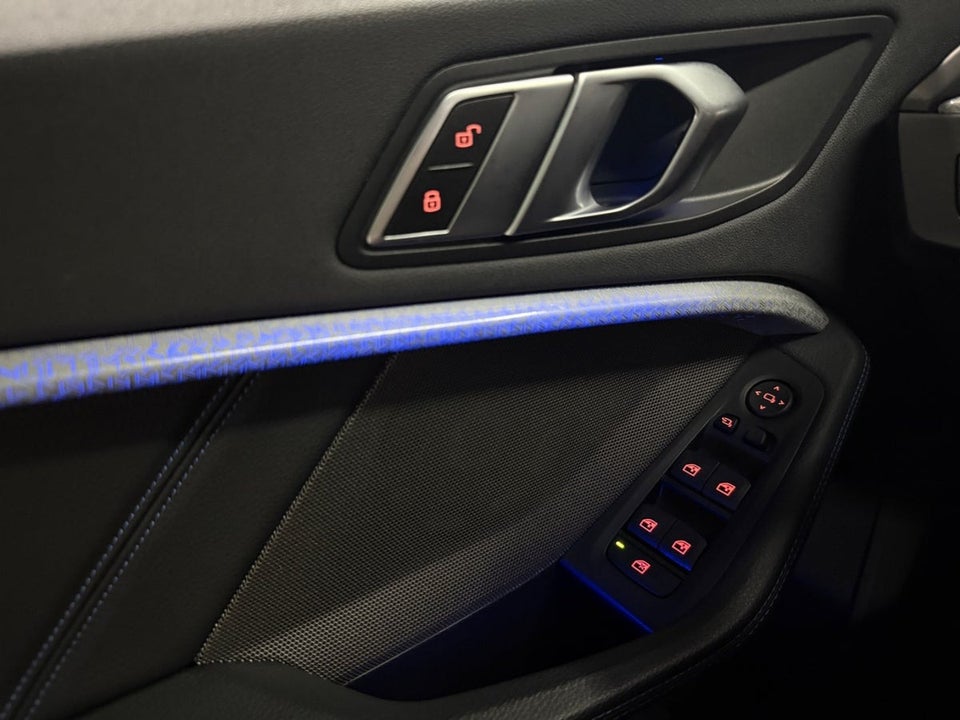 BMW M135i 2,0 Connected xDrive aut. 5d