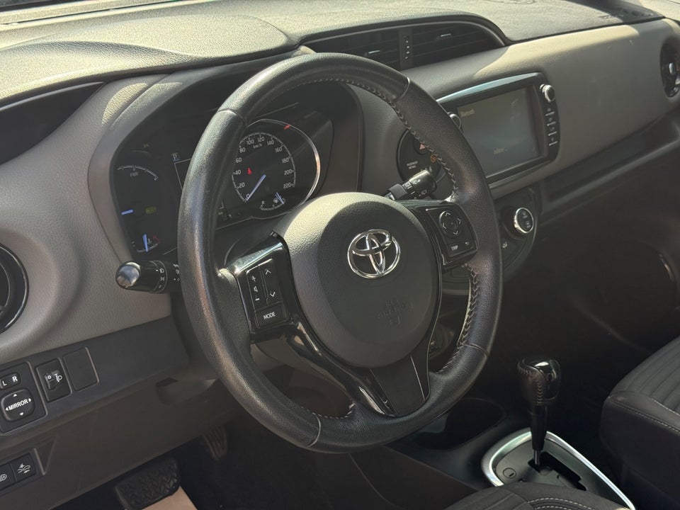 Toyota Yaris 1,5 Hybrid H3 Selected e-CVT 5d