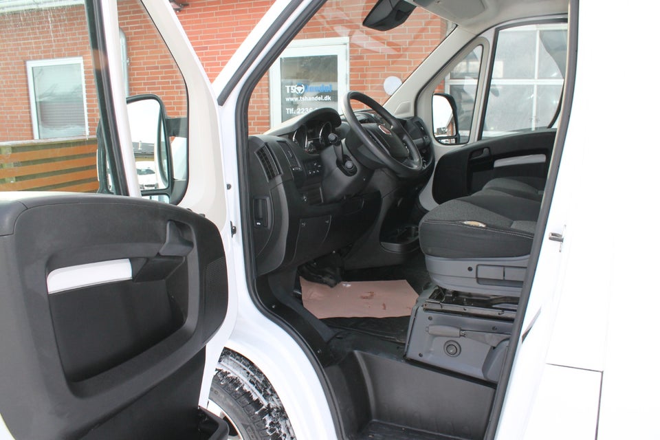 Fiat Ducato 35 2,3 MJT 140 Kassevogn L2H2 Pro+ aut.