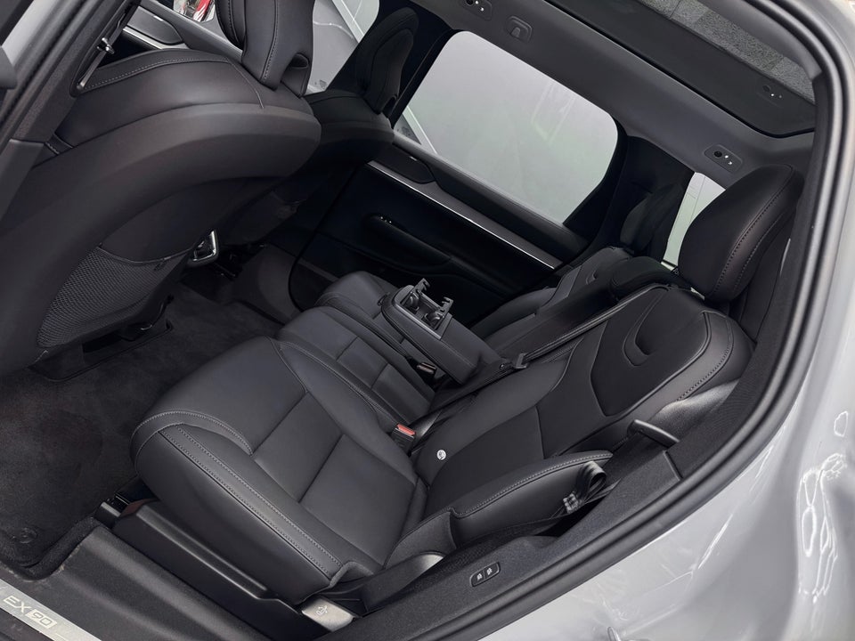 Volvo EX90 Plus 7prs 5d