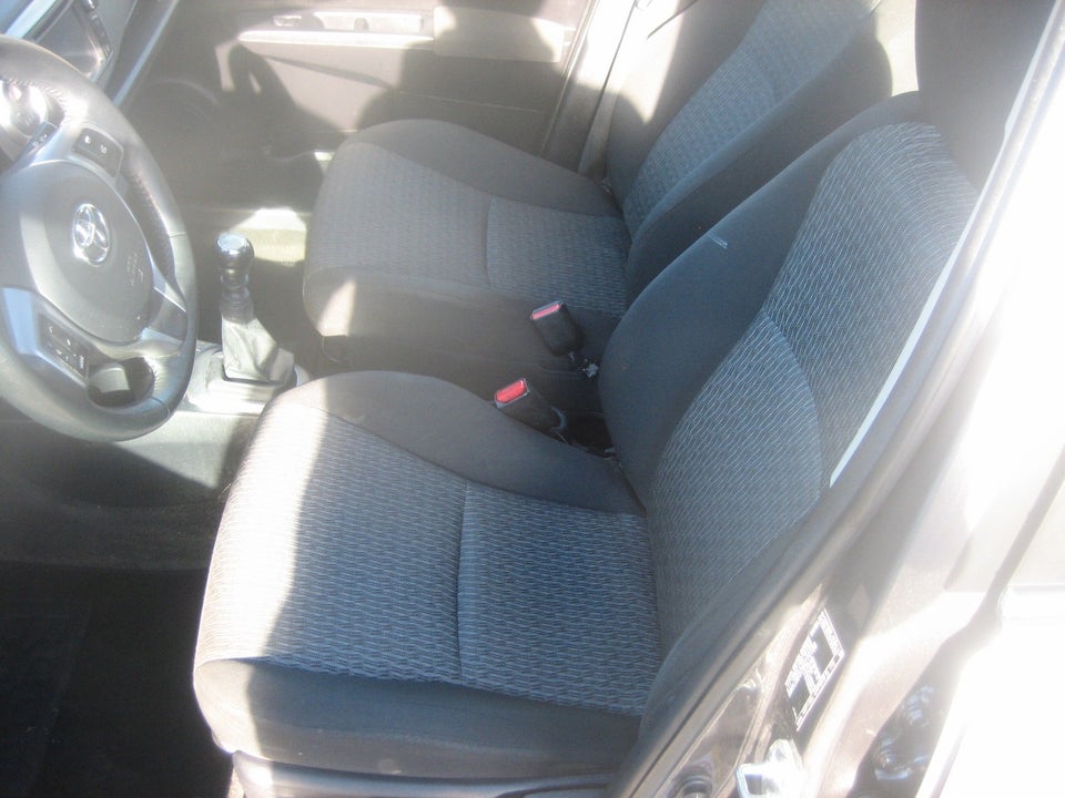 Toyota Yaris 1,3 VVT-i T2 Touch 5d