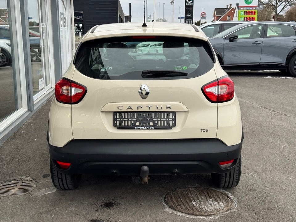 Renault Captur 0,9 TCe 90 Expression 5d
