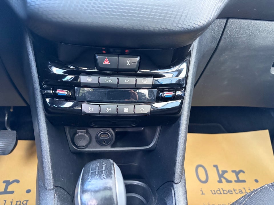 Peugeot 208 1,6 BlueHDi 100 Allure Sky 5d