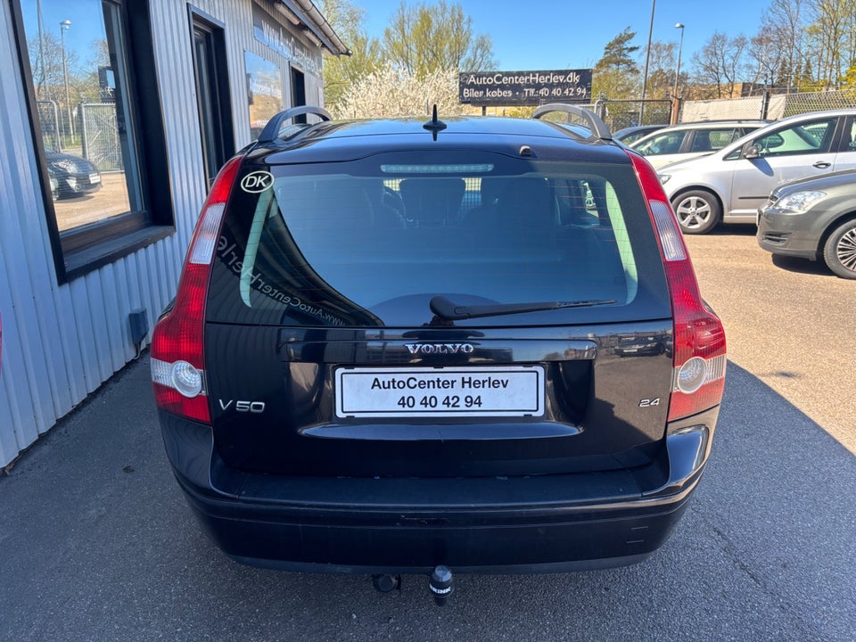 Volvo V50 2,4  5d