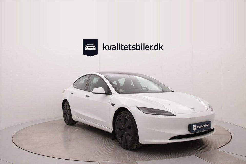 Tesla Model 3 RWD 4d