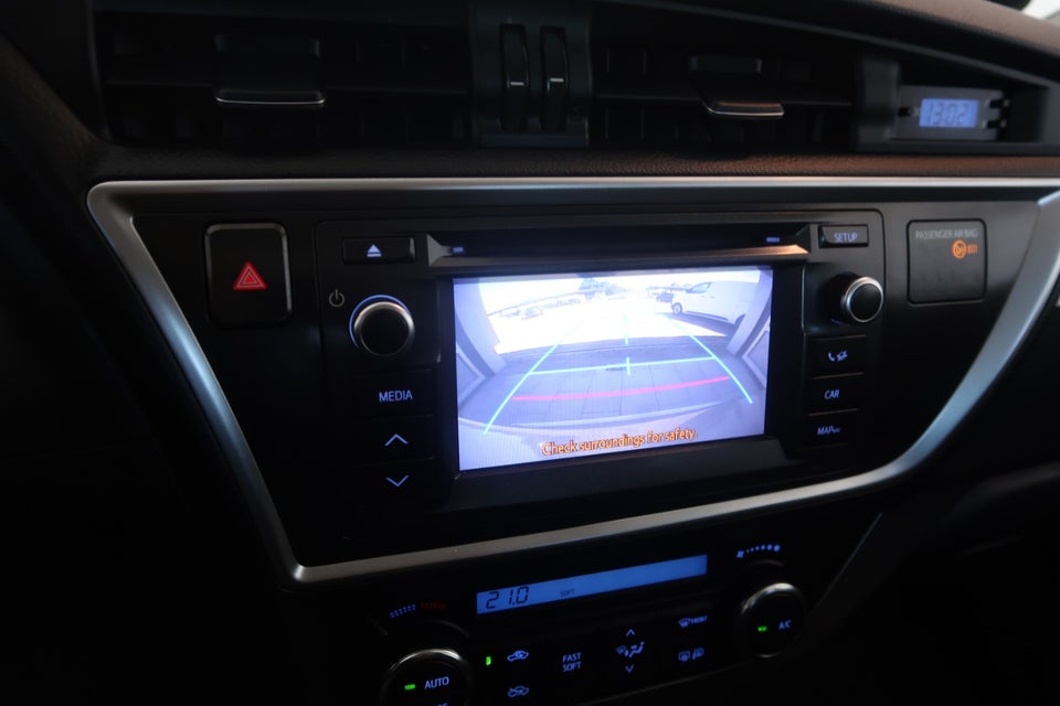 Toyota Auris 1,6 T2+ 5d