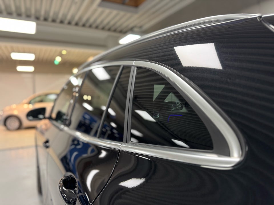 Mercedes EQA300 AMG Line 4Matic 5d