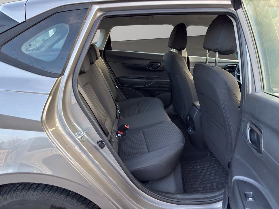 Hyundai i20 1,0 T-GDi Essential DCT 5d