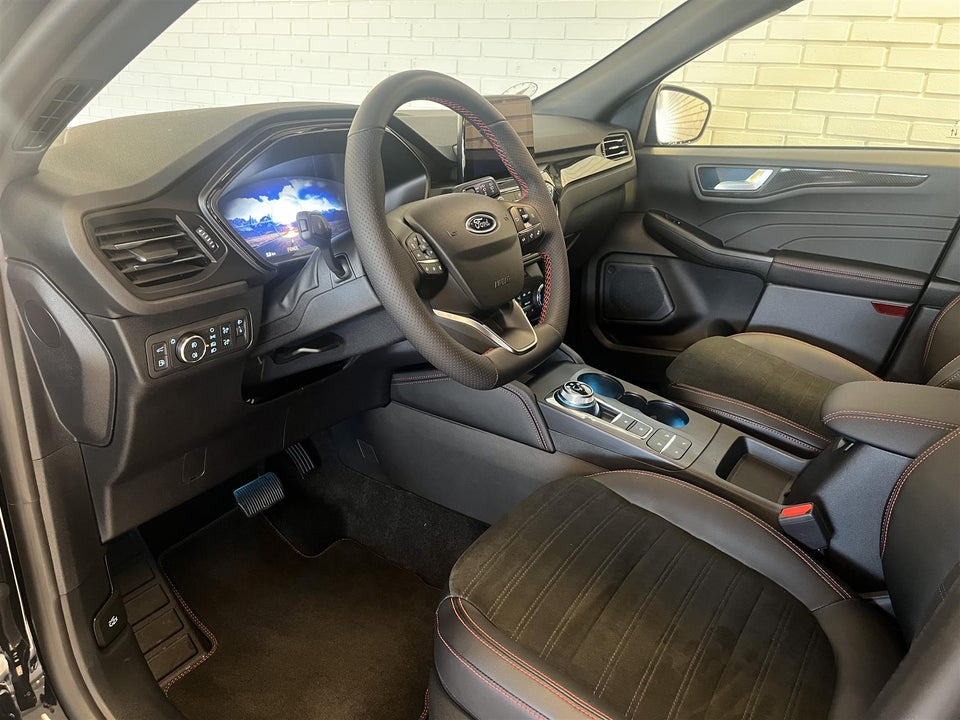 Ford Kuga 2,5 PHEV ST-Line X CVT 5d