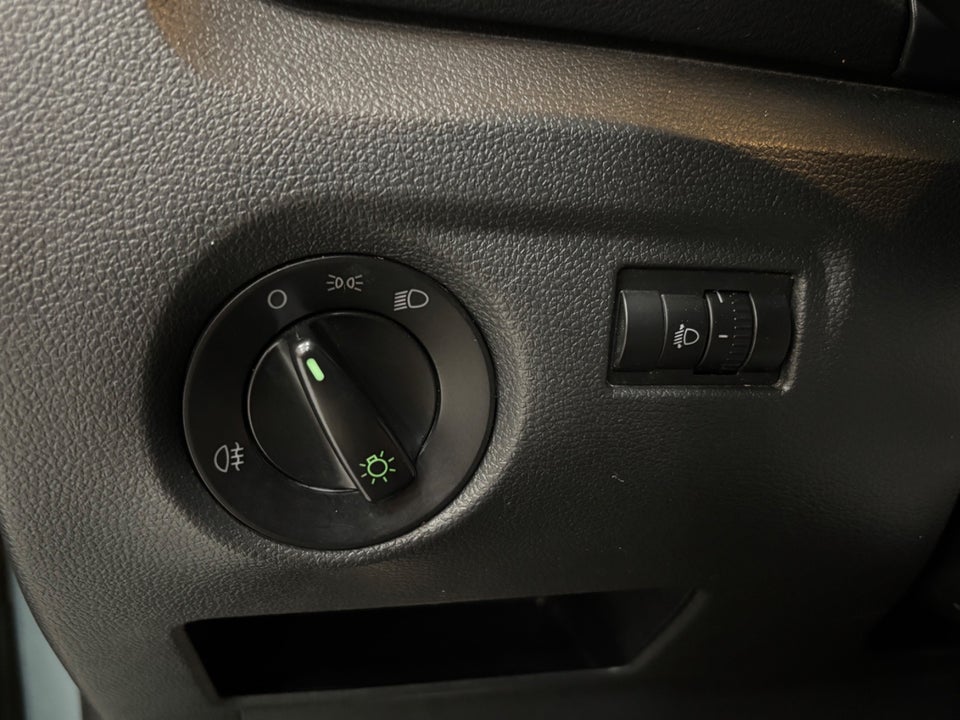 Skoda Fabia 1,4 16V Ambiente Combi 5d