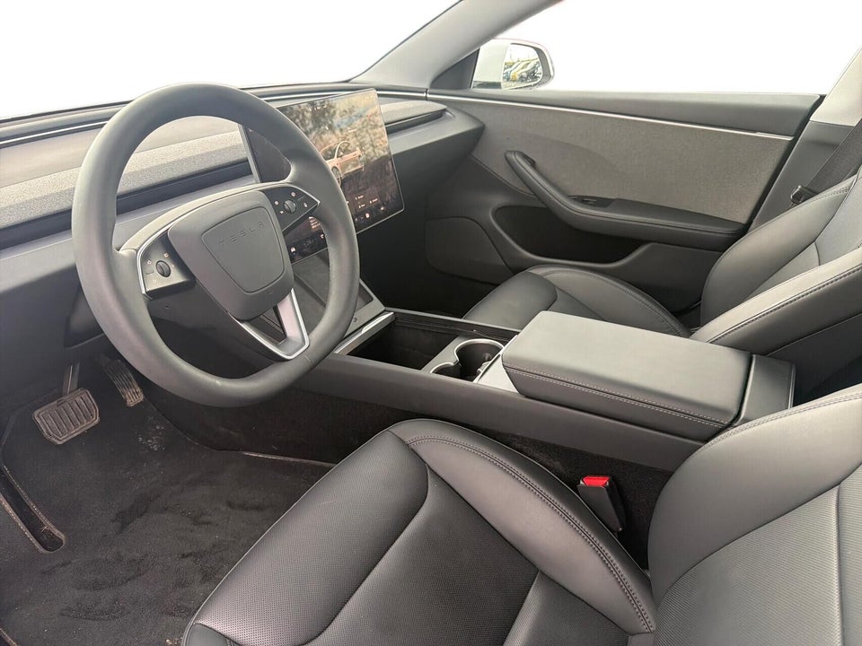 Tesla Model 3 RWD 4d
