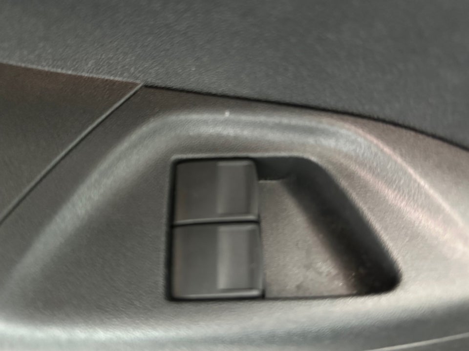 Peugeot 108 1,0 e-VTi 72 Allure+ 5d