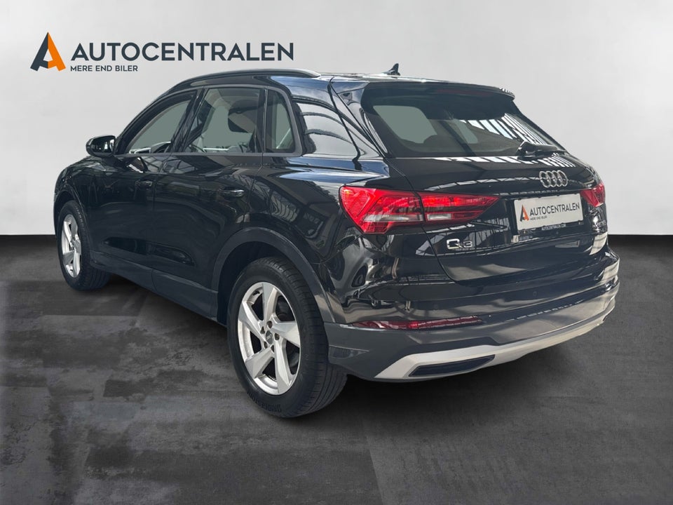 Audi Q3 35 TFSi Advanced Prestige S-tr. 5d