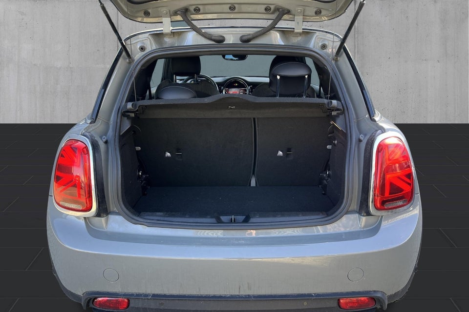 MINI Cooper SE Classic Trim 3d