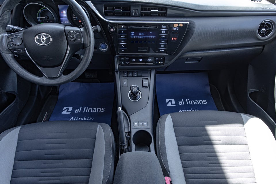 Toyota Auris 1,8 Hybrid H1 Touring Sports CVT 5d