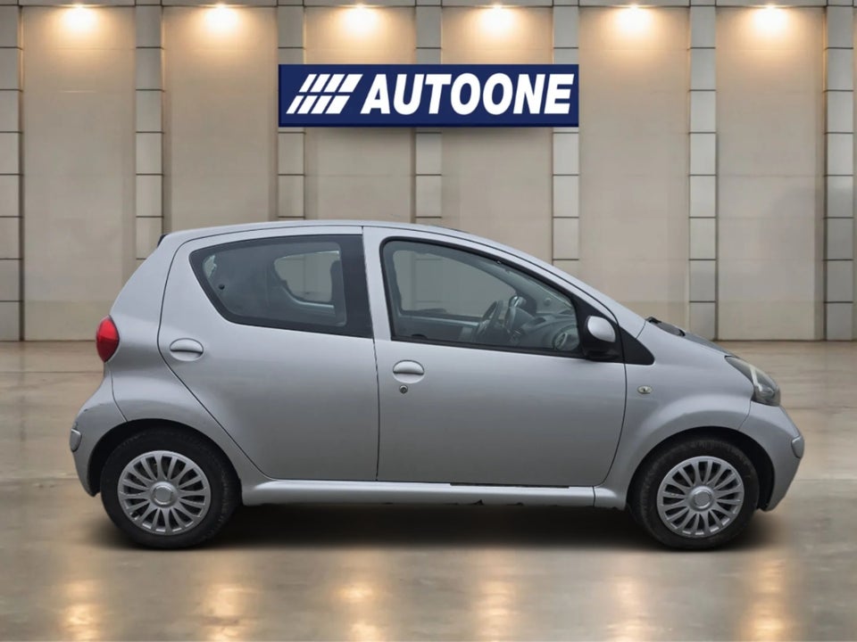 Toyota Aygo 1,0 Plus komfort 5d