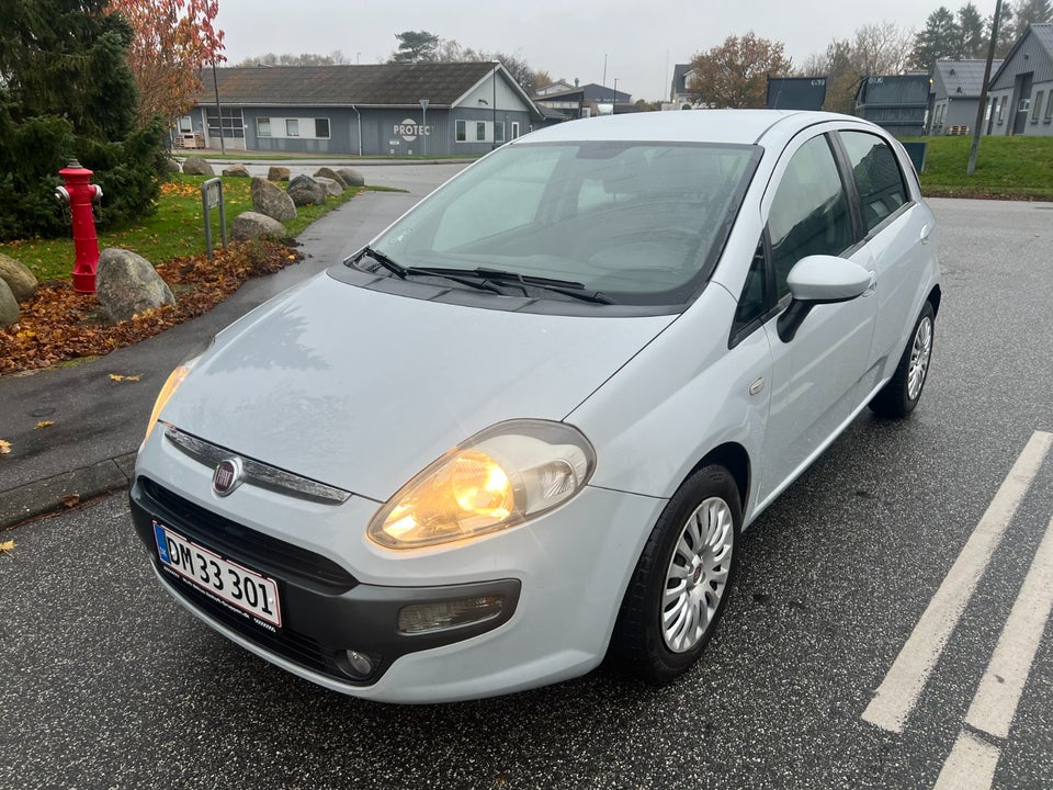 Fiat Punto Evo 1,4 M-Air 105 Dynamic 5d