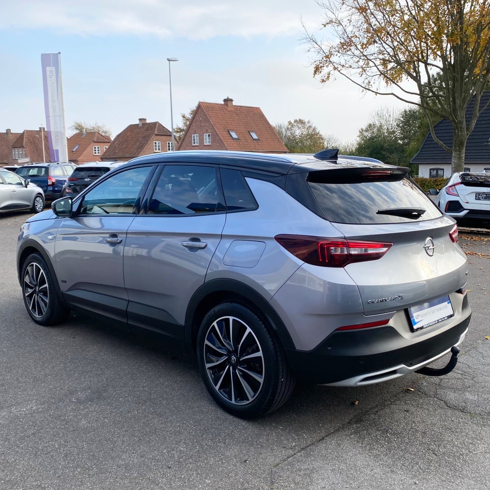 Opel Grandland X 1,6 Hybrid Cosmo Prestige aut. 5d