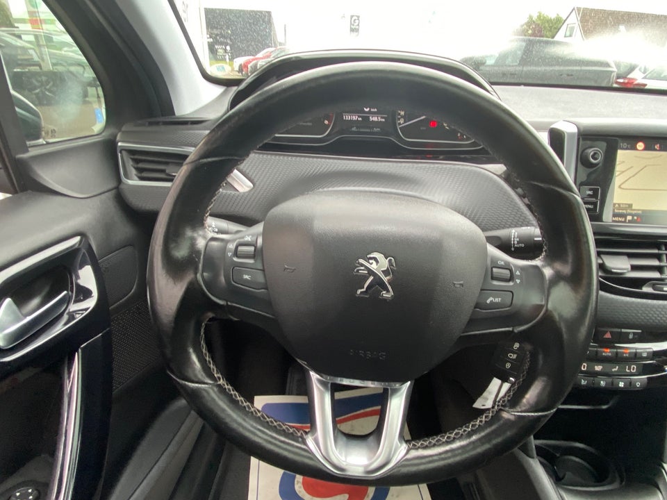 Peugeot 208 1,5 BlueHDi 100 Prestige Sky 5d