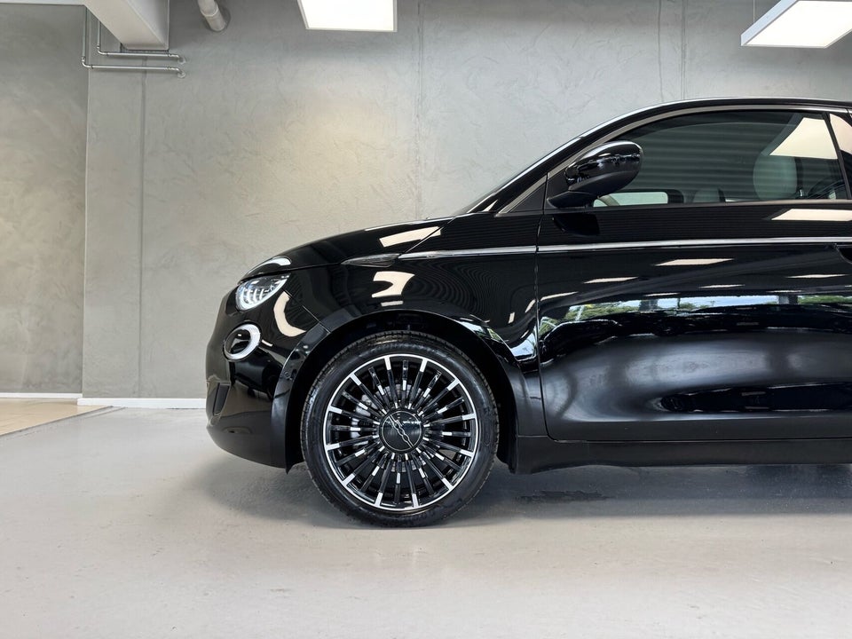 Fiat 500e 42 la Prima by Bocelli 3d