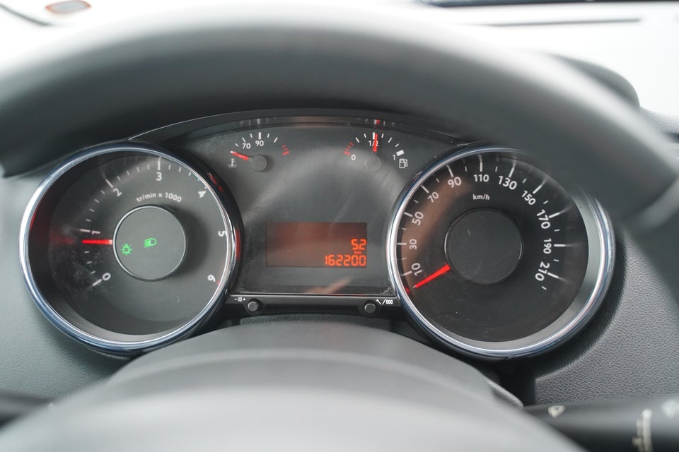 Peugeot 5008 2,0 HDi 150 Style 7prs 5d