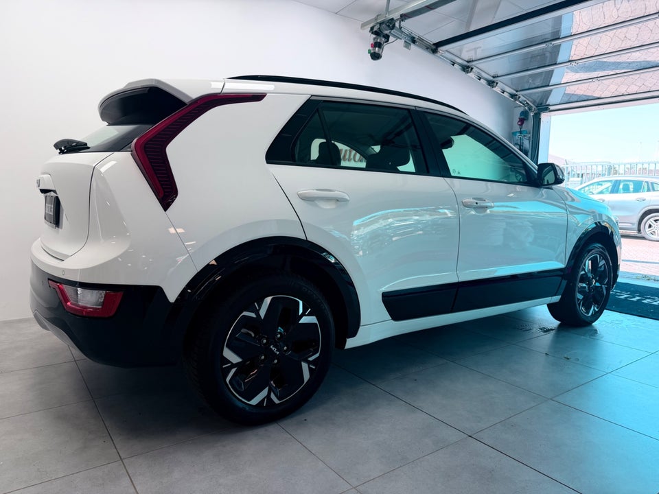 Kia Niro 64 EV Prestige 5d