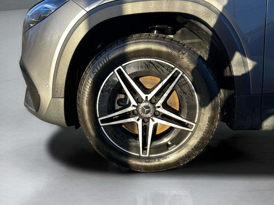 Mercedes EQB250 AMG Line 5d