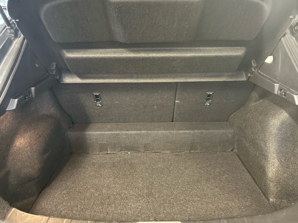 Nissan Qashqai 1,3 Dig-T 140 Visia 5d