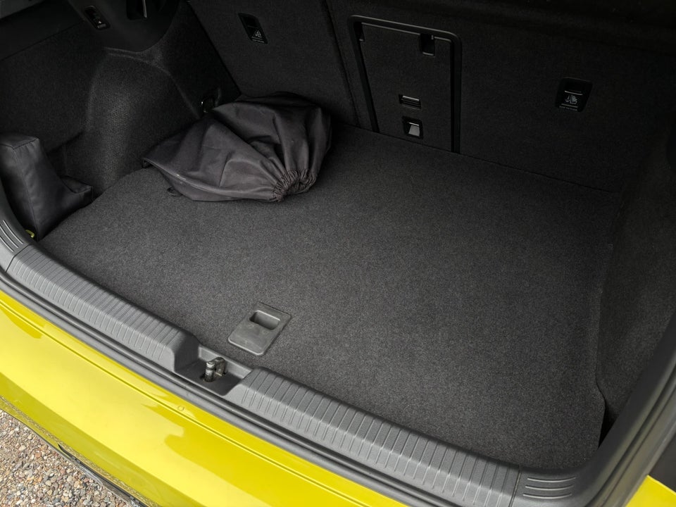 VW Golf VIII 1,4 eHybrid DSG 5d