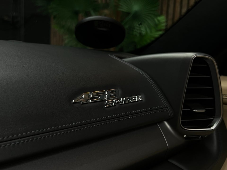 Ferrari 458 4,5 Spider DCT 2d