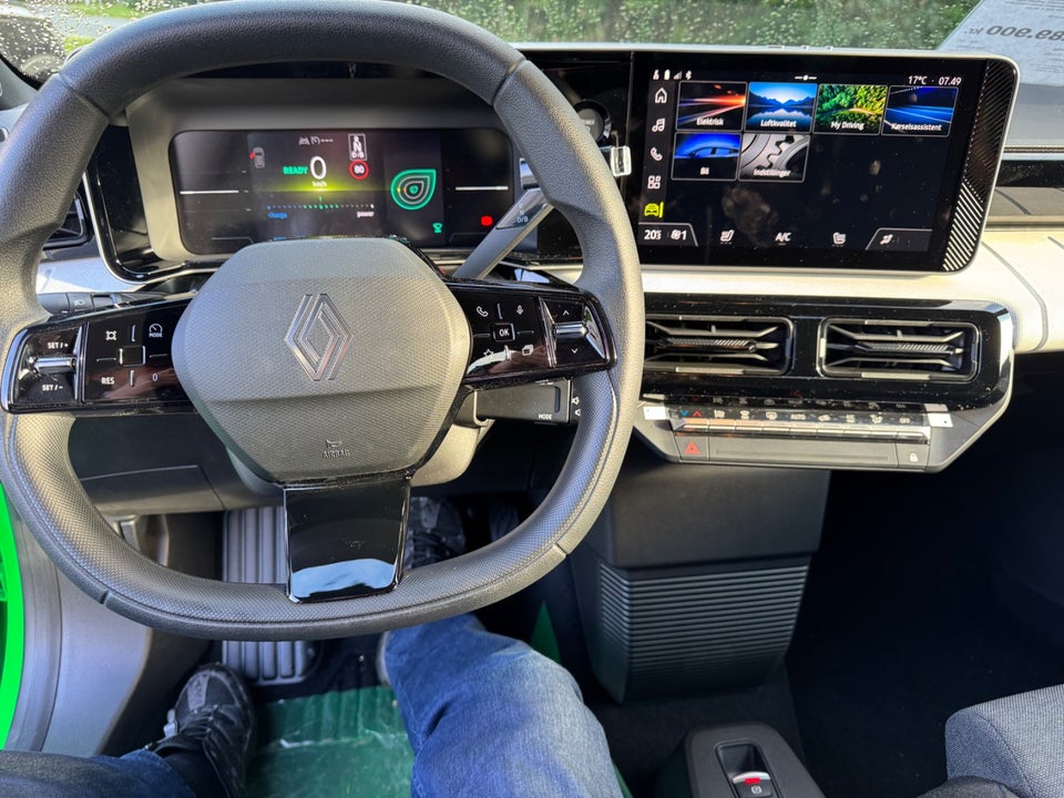 Renault 5 E-Tech 40 Evolution 5d