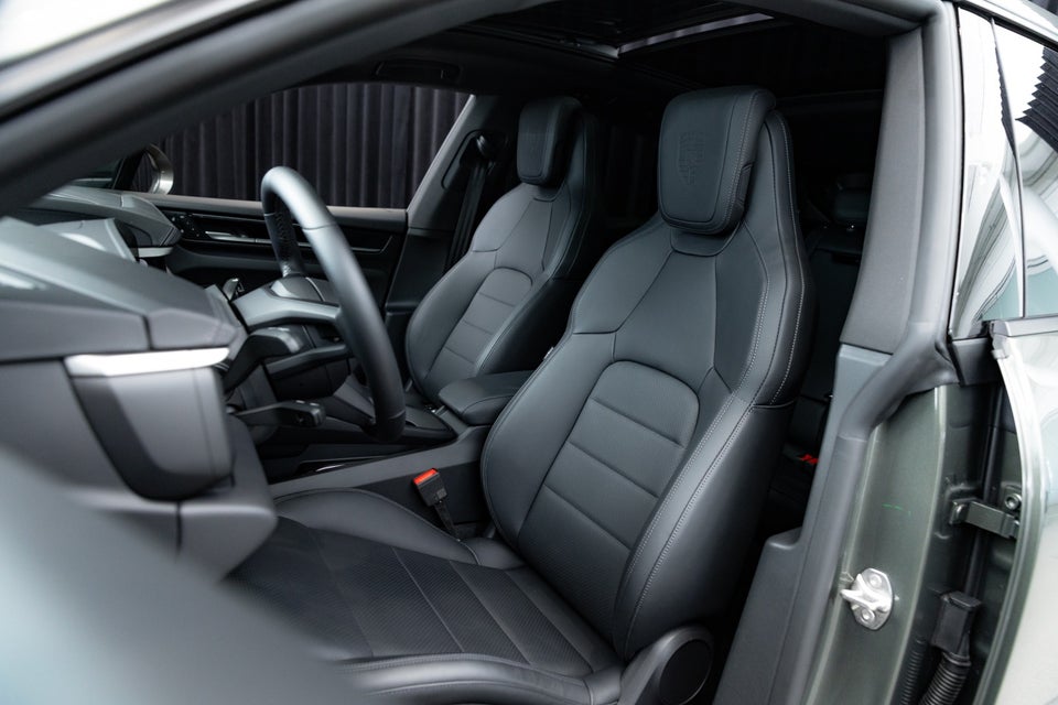 Porsche Macan 5d