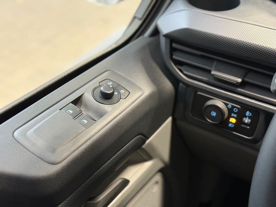 Ford Transit Custom 320 L1 2,0 EcoBlue Trend aut.