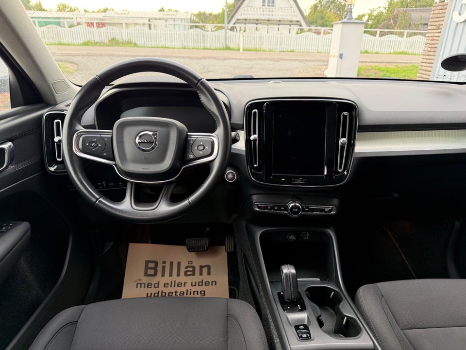 Volvo XC40 1,5 T4 ReCharge Momentum aut. 5d