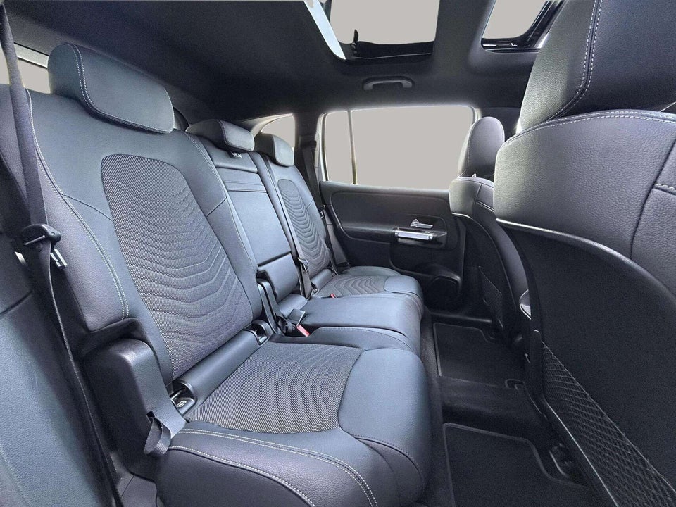 Mercedes EQB250 Progressive 5d