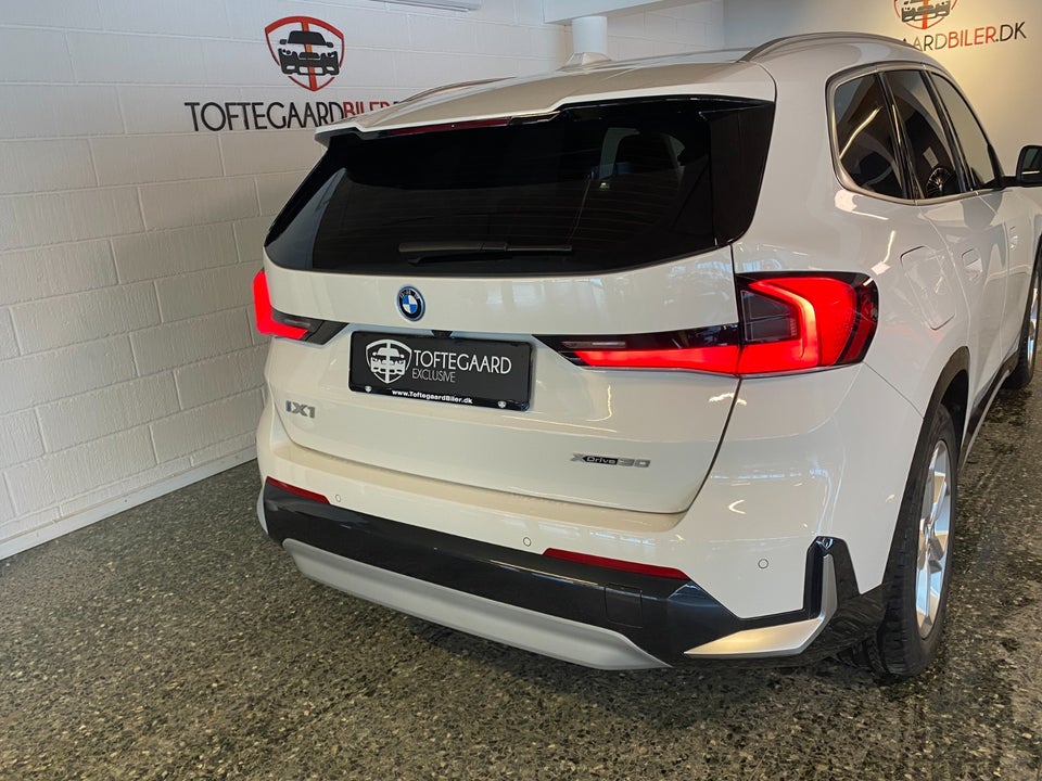 BMW iX1 xDrive30 X-Line 5d