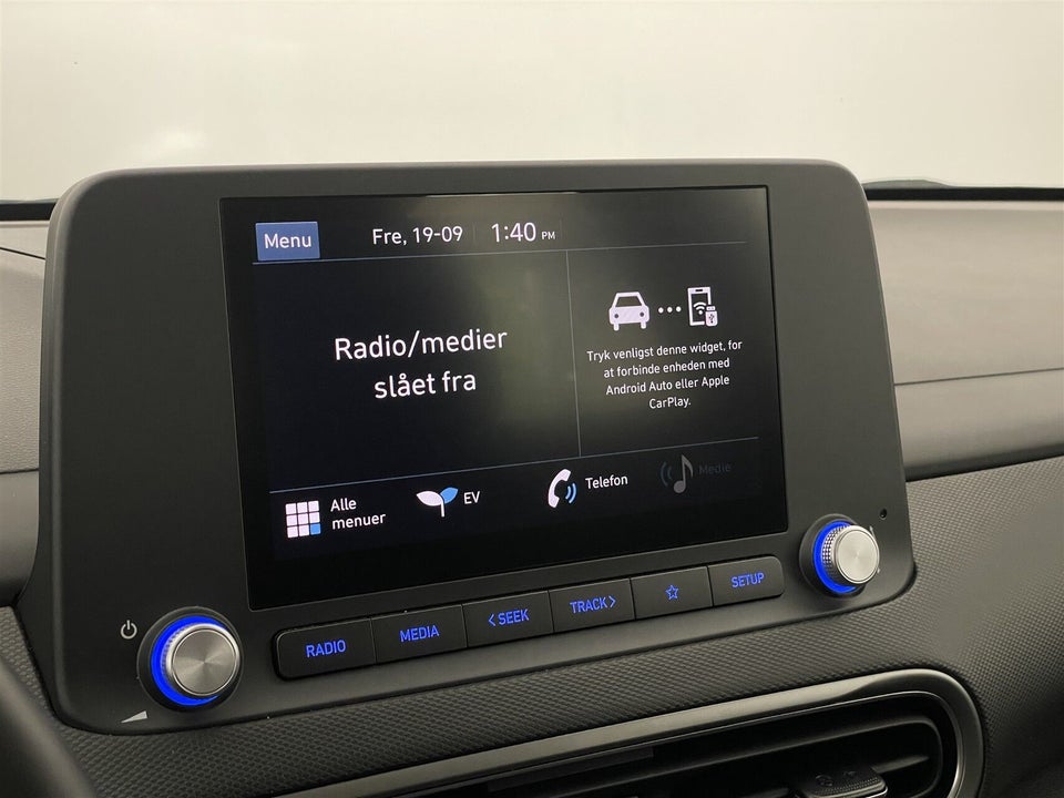 Hyundai Kona 64 EV Essential 5d