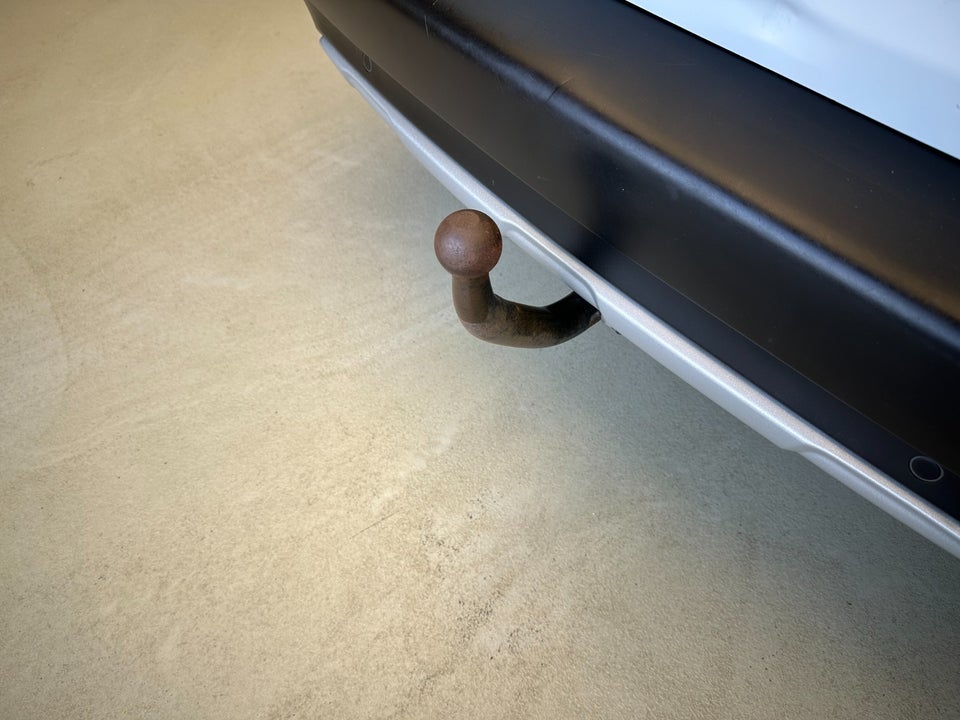 Peugeot 2008 1,2 PureTech 130 Allure+ 5d